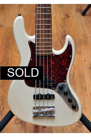 Sadowsky MetroExpress 21 Fret Hybrid PJ Morado 5 Vintage White High Polish Sadowsky MetroExpress 21 Fret Hybrid PJ Morado 5 Vintage White High Polish